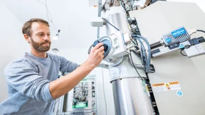 Ein Mikroskop für sechs Millionen Euro