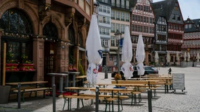 Frankfurt korrigiert Gebühren nach unten