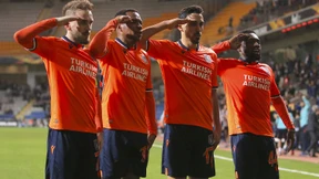 Das Salutieren geht weiter