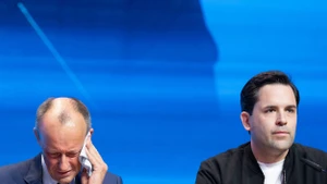 Bundeskanzler Friedrich Merz und JU-Chef Johannes Winkel am Samstag auf dem Deutschlandtag der Jungen Union.