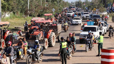 Welche zwei Staaten unterschrieben noch im Oktober ein „Friedensabkommen“, bevor es nun abermals zu militärischen Auseinandersetzungen entlang ihrer Grenze kam?