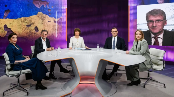 Zu Gast bei Maybrit Illner (M): Marina Weisband, Wolfgang Schmidt, Jens Spahn, Sarah Pagung, Elmar Theveßen (v.l.)
