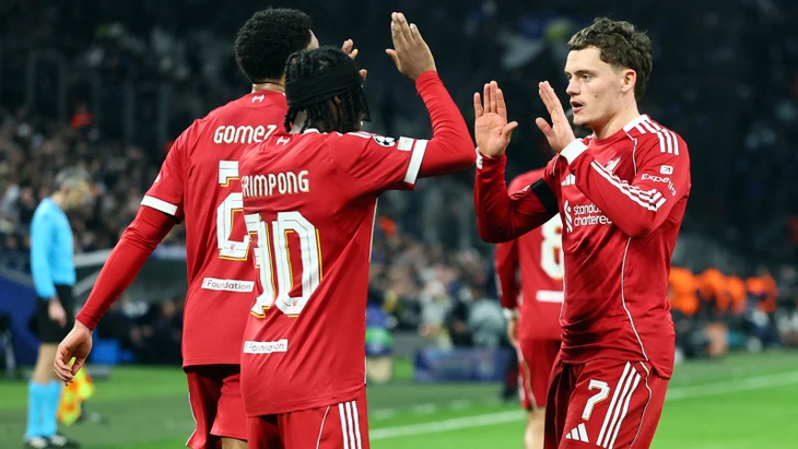 Florian Witz bleibt in Marseille ohne Tor, kann sich aber mit seinen Teamkollegen über einen Sieg freuen.