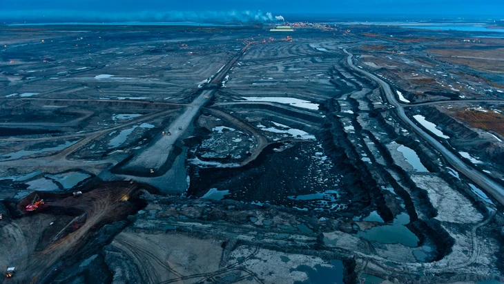 Auf der Suche nach Energie: Ausbeutung von Ölsandvorkommen im kanadischen Bundesstaat Alberta