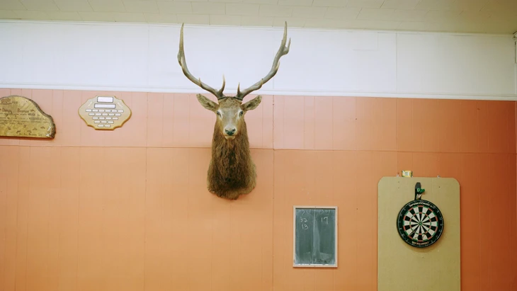 Blick ins Vereinsheim: Extremisten könnten Traditionen für ihre Zwecke umdeuten.