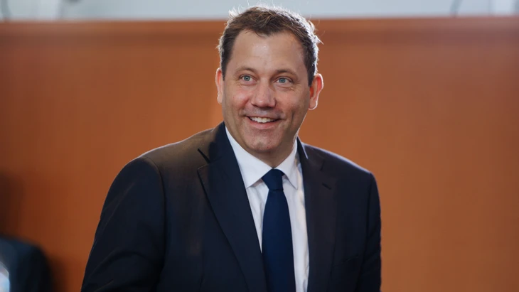 Finanzminister Lars Klingbeil wirbt jetzt für Reformen.