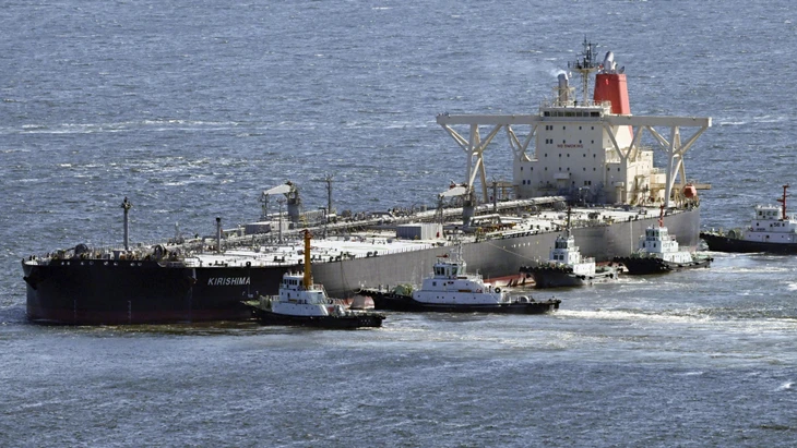 Dieser Tanker, der Anfang April in Tokio ankam, war der bislang letzte, der für Japan Öl durch die Straße von Hormus geliefert hat. Er hatte sie kurz vor Kriegsausbruch passiert.