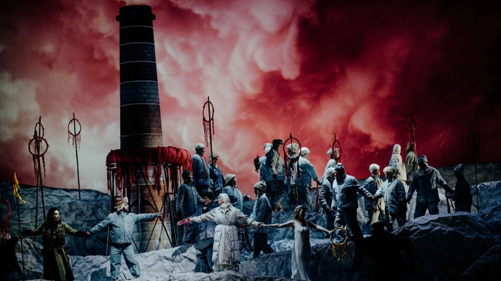 Bunt und tableauartig: „Schneeflöckchen“ von Nikolai Rimski-Korsakow in Wiesbaden.