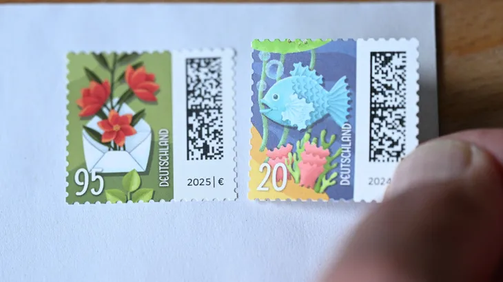 Die Deutsche Post möchte das Briefporto auf einen Standardbrief um 20 Cent auf 1,15 Euro anheben.