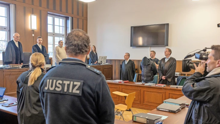 Als Täter ermittelt wurde der Sexualstraftäter Peter F. Knapp 40 Jahre nach der Tat wurde er überführt, das Landgericht  Darmstadt verurteilte ihn  zu lebenslanger Haft.