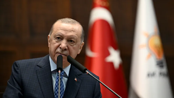 Der Finanzskandal ist für Erdoğan schwer zu handhaben. Komplett verschleiern lässt sich das Geschehen nicht.