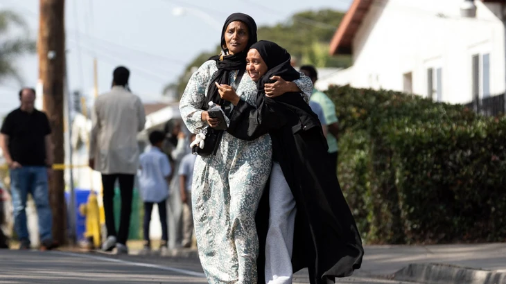Besucher des Islamischen Zentrums in San Diego reagierten schockiert auf den Angriff.