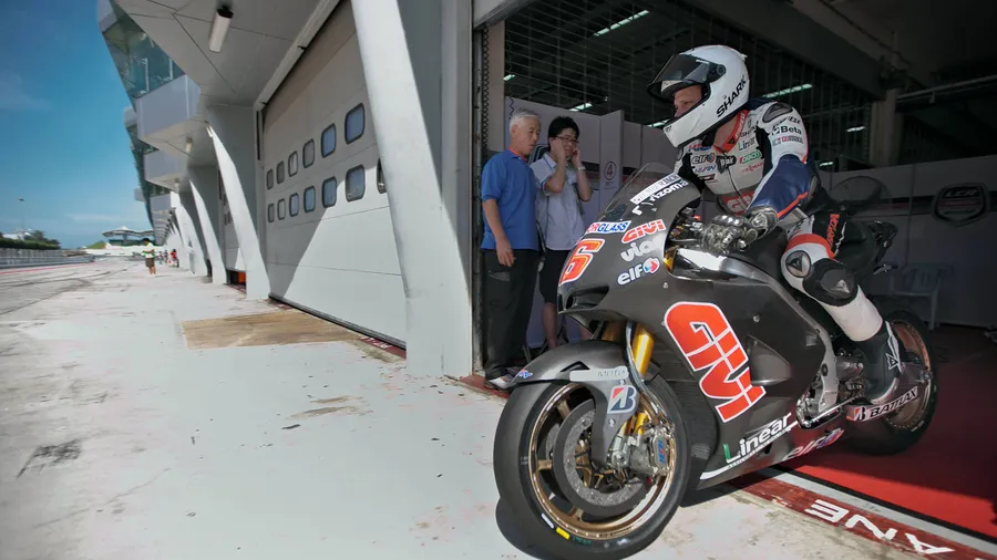 Auf in eine neue Motorrad-Welt: Stefan Bradl beim Test in Sepang