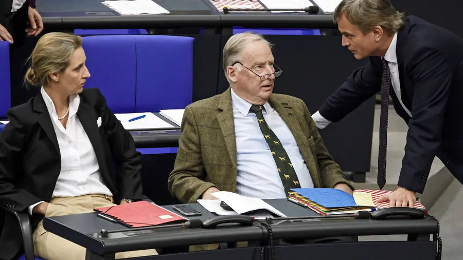 Die Neuen im Bundestag: die Fraktionschefs Alice Weidel und Alexander Gauland sowie der Parlamentarische Geschäftsführer Bernd Baumann