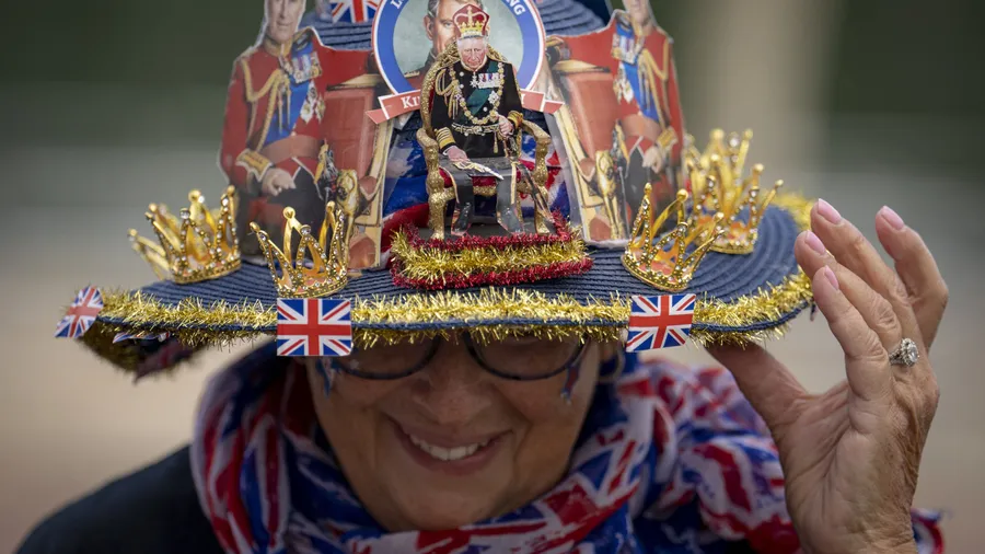In England steigt die Aufregung wegen der Krönung von Charles III.