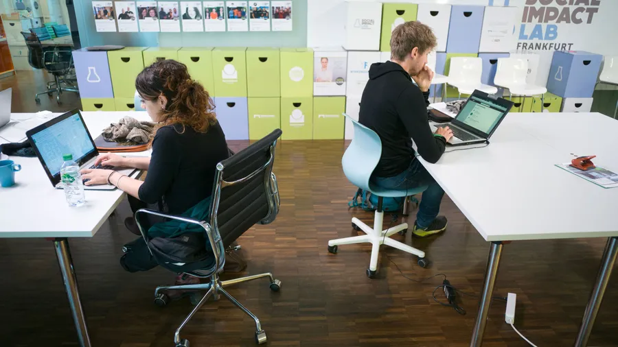Viele junge Arbeitnehmer bleiben ihrer Branche treu.