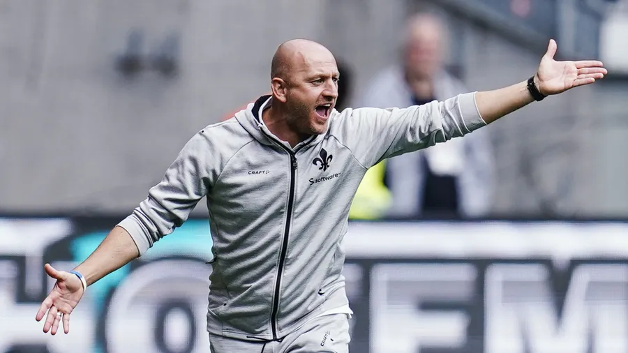 Hat seine Jungs erfolgreich auf Abwehrarbeit eingeschworen: Lilien-Trainer Lieberknecht