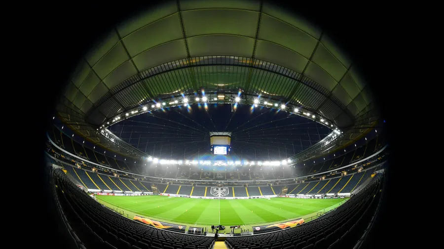 Das Fußball-Stadion bleibt vorerst leer: Wie hier in der Frankfurter Arena