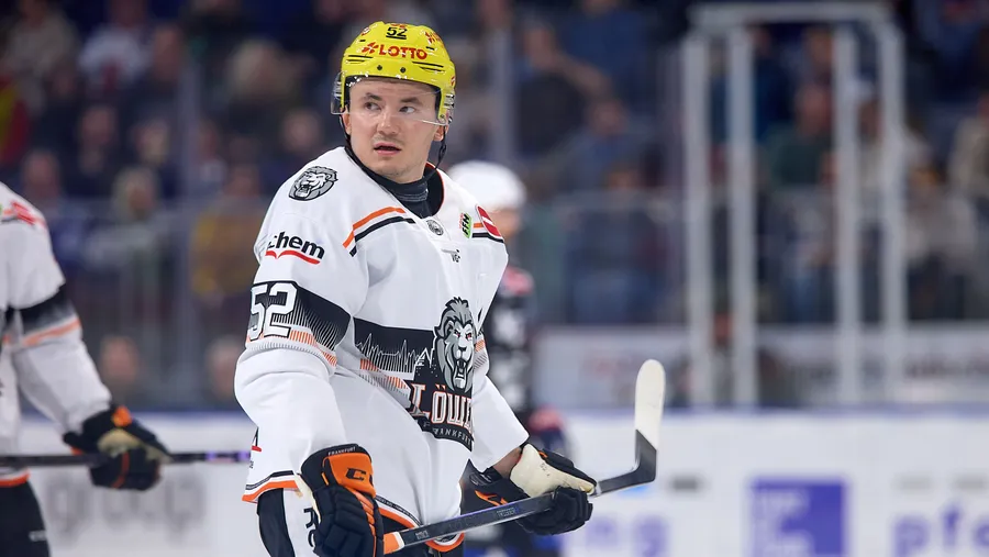 Einer der wenigen, die fit sind: Frankfurts Abwehrspieler Maksim Matushkin