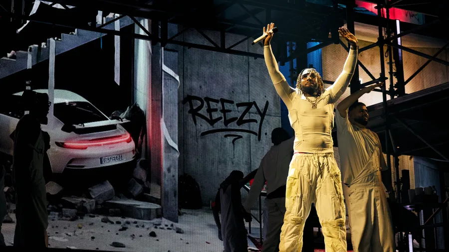 Frankfurter Bub: Rapper Reezy feiert in der Festhalle eine Hausparty.