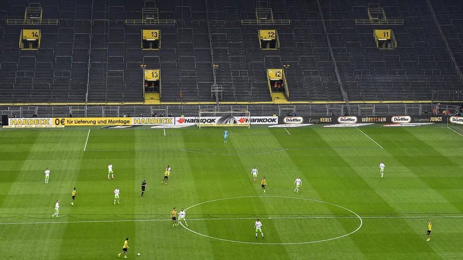 Fußball ohne Zuschauer: An dieses Bild muss sich die Bundesliga gewöhnen.