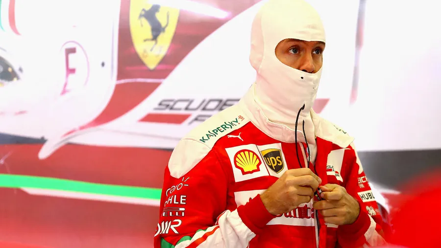 Lieber verstecken? Sebastian Vettel droht für seine Entgleisungen ein Nachspiel