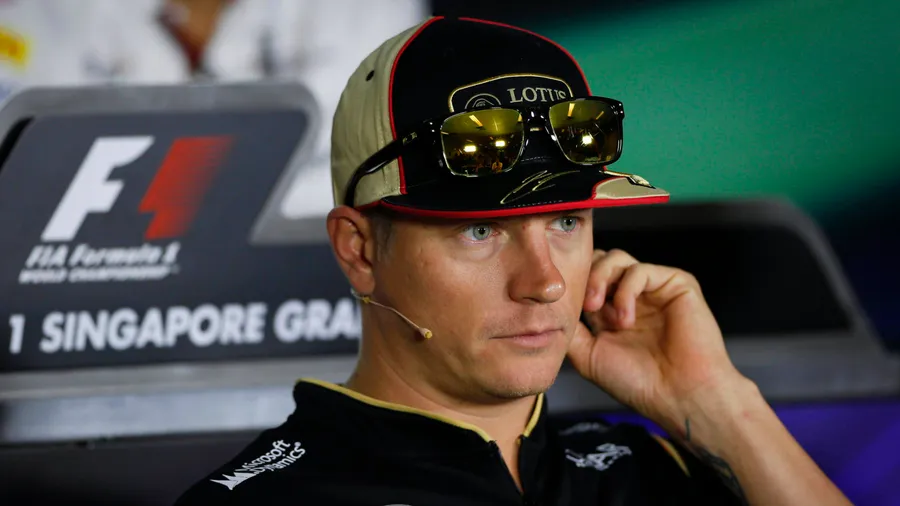 Nicht mit mir: Weil Lotus ihm den Lohn nicht gibt, wechselt Kimi Räikkönen zu Ferrari, wo er kein Problem mit Platzhirsch Alonso erwartet