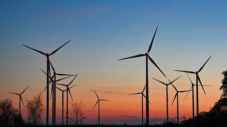 Windräder in Sieversdorf, Brandenburg