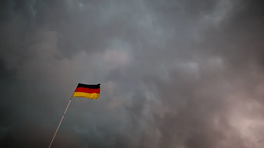 Dunkle Wolken über Deutschland? Vor Naturkatastrophen fürchten sich 56 Prozent.