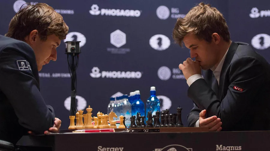 Herausforderer Sergei Karjakin (l.) gegen Weltmeister Magnus Carlsen: „Jetzt entscheiden Nuancen.“