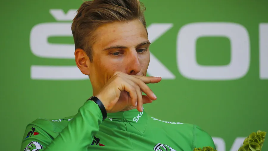 Radprofi Marcel Kittel hat sich von seinem Sturz bei der Tour de France erholt. „Die Verletzungen verheilen gut. Ich hoffe, Ende nächster Woche wieder auf dem Rad zu sitzen und mich Freitag in Erfurt zu zeigen“, sagte Kittel der „Bild am Sonntag“. In Erfurt will der 29-Jährige bei der „Stehernacht“ (28. Juli) in einem Tandemrennen mit anderen deutschen Sprintern antreten. (dpa)