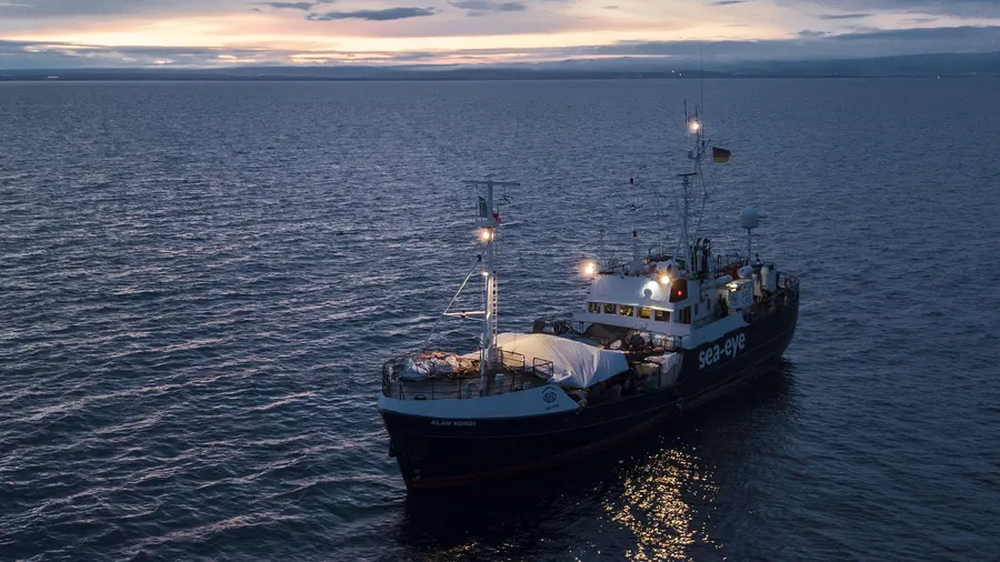Die „Alan Kurdi“ bei einem Einsatz auf dem Mittelmeer