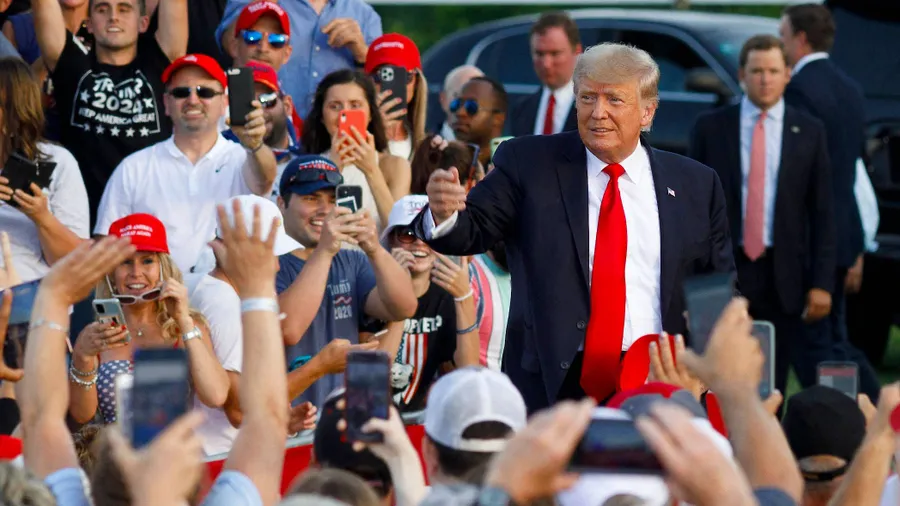 Trump bei seiner wahlkampfartigen Kundgebung in Wellington, Ohio, am Samstag