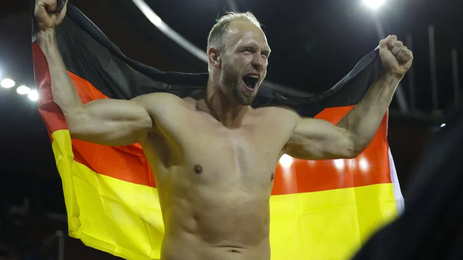 Schwarz-Rot-Goldener Jubel in Zürich: Robert Harting holt EM-Gold