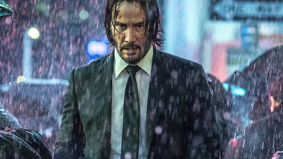 Melancholischer Auftragskiller: Als Actionheld John Wick kämpft Keanu Reeves diesmal mit Pferden, Fäusten und Motorrädern gegen seine Gegner.
