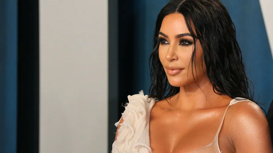 Will sich überlegen, wie ihre Beziehung zum Modehaus Balenciaga zukünftig aussehen soll: Kim Kardashian