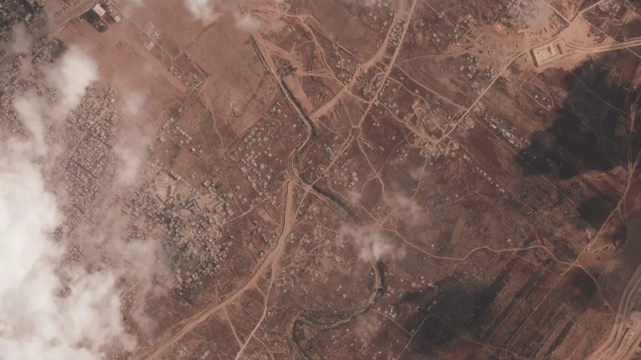 Satellitenaufnahme des von Israel errichteten Erdwalls im Gazastreifen vom 7. Juli