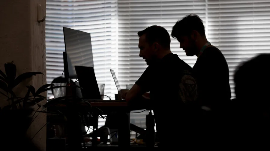 Die Anthropic-Studie zeigt, dass KI in vielen Wissensberufen bislang weit unter ihrem technischen Potenzial bleibt und damit ein Frühindikator für spätere Jobverschiebungen sein könnte.