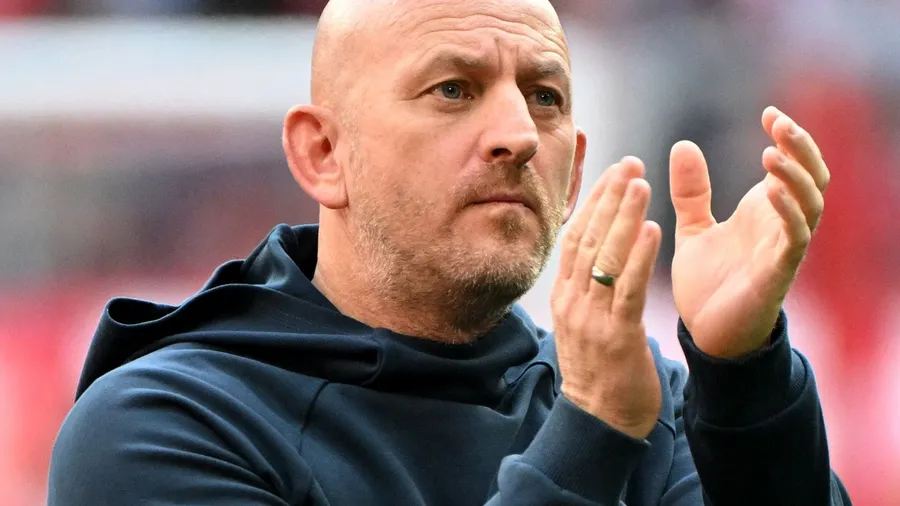 Trainer Torsten Lieberknecht fehlt Darmstadt 98 vorerst.