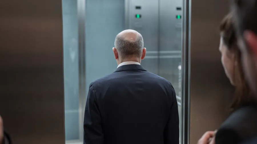 Bundeskanzler Scholz am Mittwochabend, nachdem er die Vertrauensfrage angekündigt hat