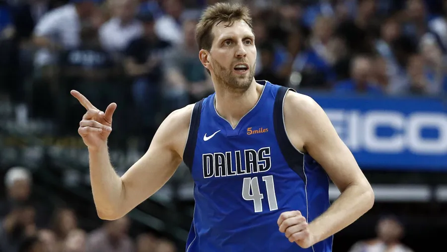 So wird man ihn nicht mehr sehen: Dirk Nowitzki im Trikot der Dallas Mavericks, hier im April 2019