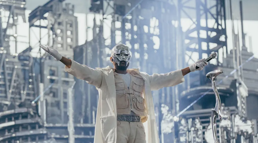 Der Mann mit der eisernen Maske: The Weeknd im ersten Teil seiner Frankfurter Show.