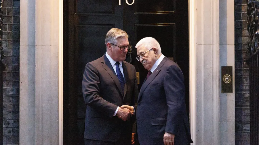Starmer mit dem Präsidenten der palästinensischen Autonomiebehörde, Mahmoud Abbas, Anfang September in London