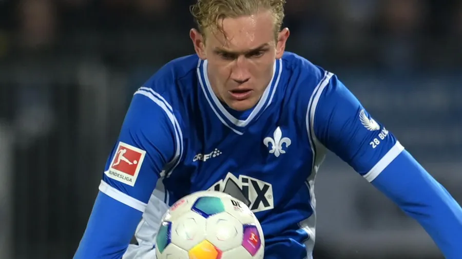 Fußballprofi mit besonderem Blick auf die Dinge: Christoph Klarer von Darmstadt 98