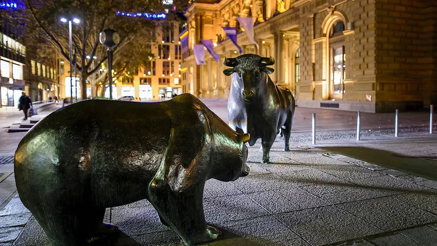 Die ewige Frage nach dem Sieger: Bulle und Bär vor der Frankfurter Börse
