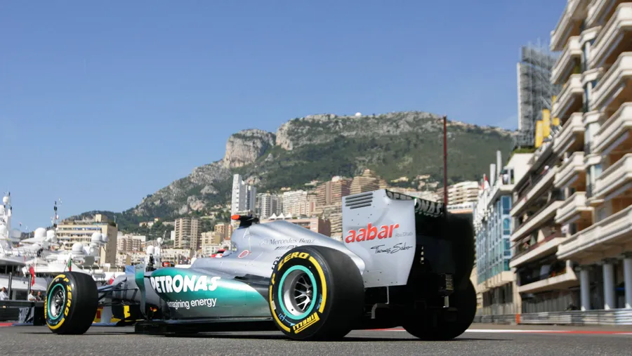 Achtung, Schulweg: Rosberg auf heimischem Terrain