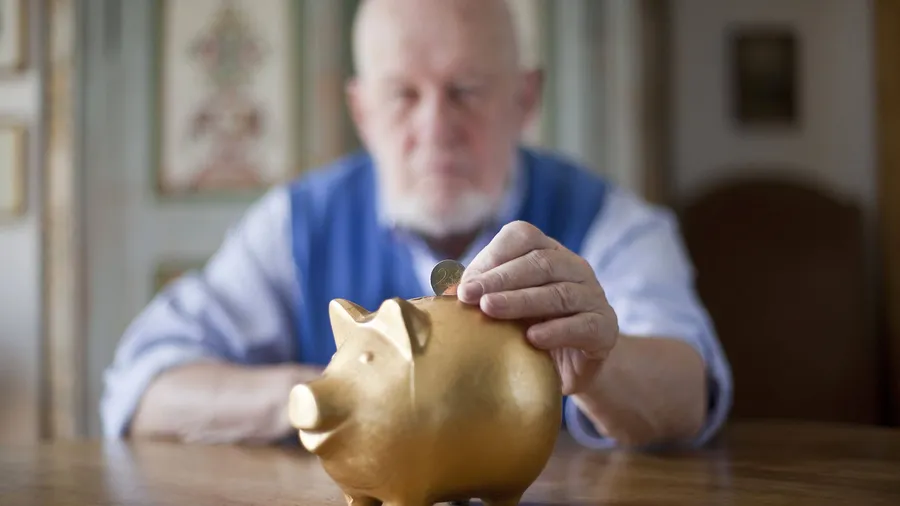 Fürs Alter sollte man Geld zurücklegen – aber wie?