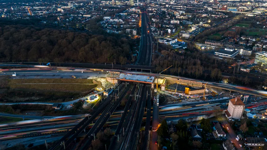 Das Sondervermögen Infrastruktur und Klimaneutralität (SVIK) soll zusätzliche Mittel für die öffentliche Infrastruktur bereitstellen.