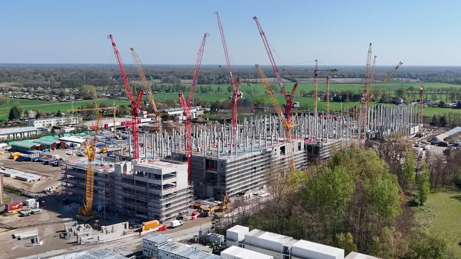 Baustelle eines Rechenzentrums in Lübbenau: Immer öfter wird der Bau mit Anleihen finanziert.
