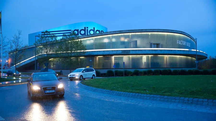 Setzt auf eigene Stärke: Adidas finanziert die Verpflichtungen in der betrieblichen Altersvorsorge kaum aus